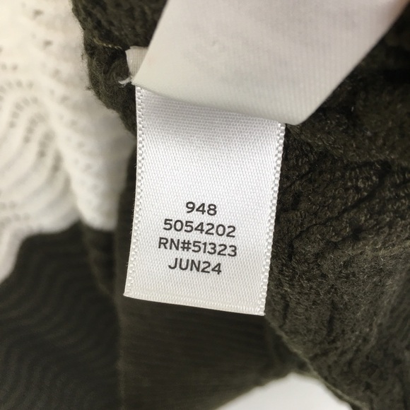 1. State Sweater Top Women’s Textured Pullover Grey White Green Striped Size L - Picture 8 of 14